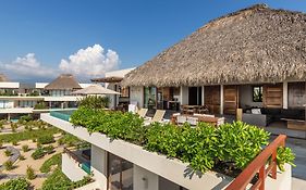Marea Beachfront Villas